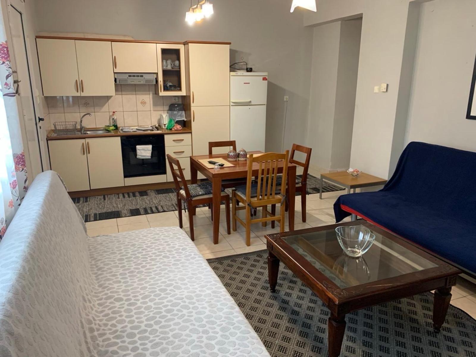 ο φοινικασ στην καστορια Apartment *